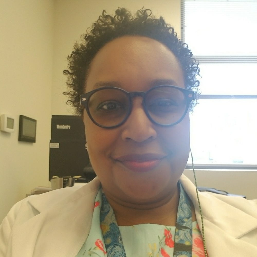 Meet your Posher, Tongelia